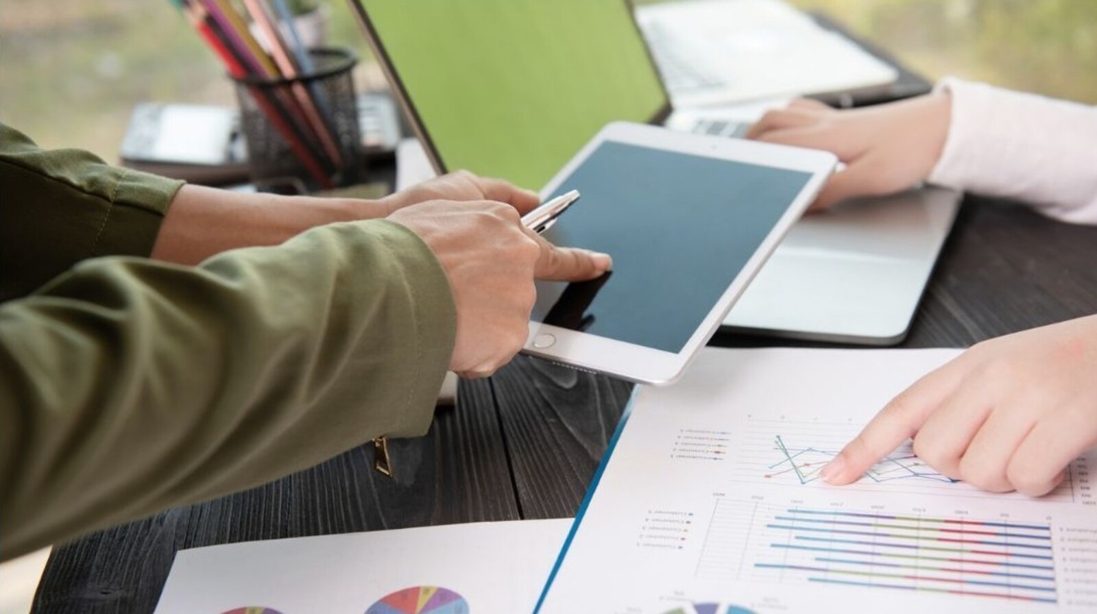 Data Architecture for Real-Time Analytics: From Reporting Systems to Decision Infrastructure
