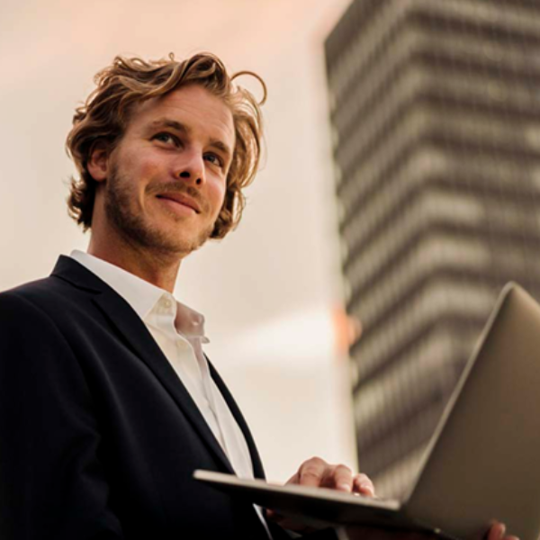 The CHRO Buyer’s Guide to Agentic HR